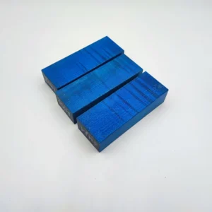 Griffmaterial aus Ahorn in Blau